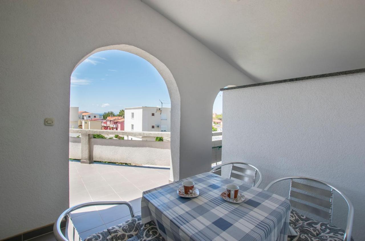 Apartments Ivan Vir Eksteriør bilde